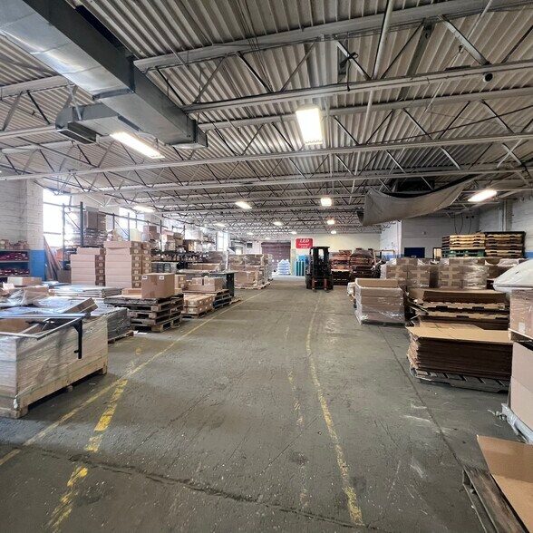 More Photos Of 717-721 3rd Ave, Mount Vernon Warehouse For Lease
