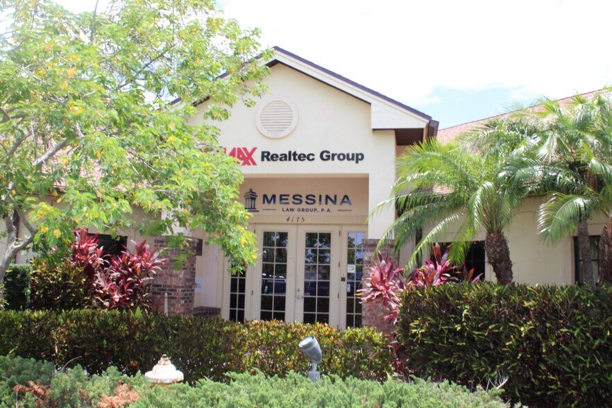 Primary Photo Of 4175 Woodlands Pky, Palm Harbor Coworking Space