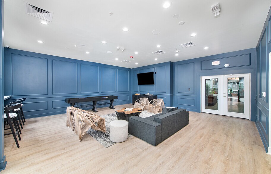 More Photos Of 120 N Cedar St, Charlotte Apartments For Lease