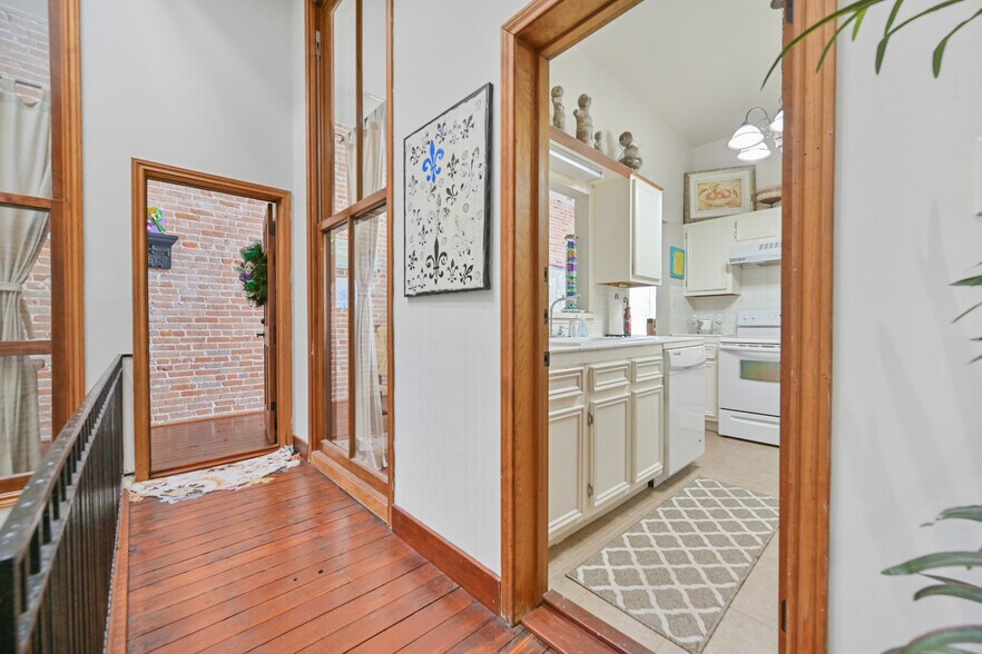 More Photos Of 217 23rd St, Galveston Apartments For Sale