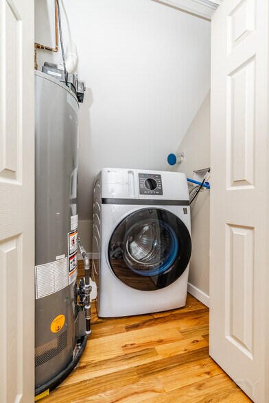 More Photos Of 6129 N Ravenswood Ave, Chicago Multifamily For Sale