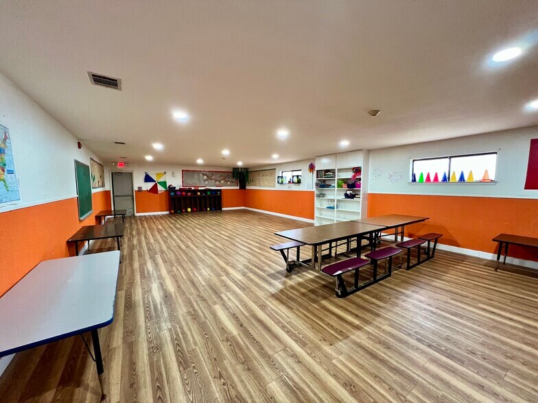 More Photos Of 208 S Allen Heights Dr, Allen Daycare Center For Sale
