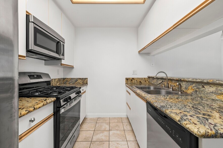 More Photos Of 4741 Radford Ave, Valley Village Apartments For Sale