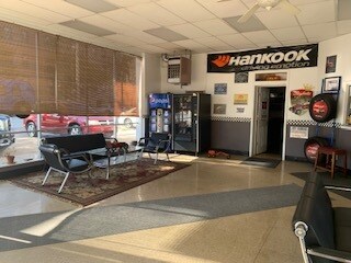 More Photos Of 1901 4th Ave, Rock Island Auto Repair For Sale