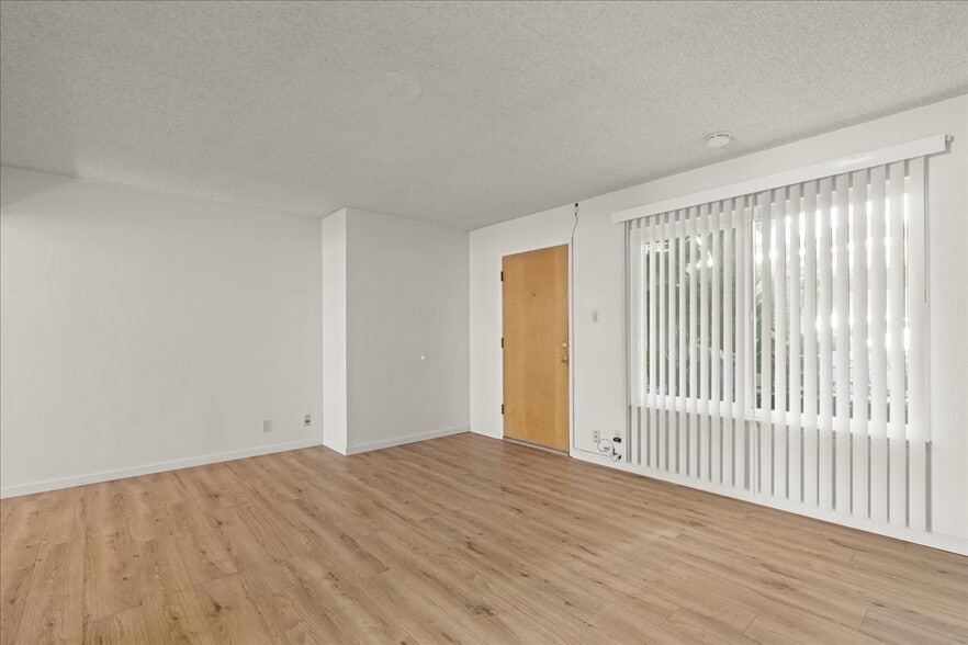 More Photos Of 2231-2233 Grant St, Berkeley Apartments For Sale