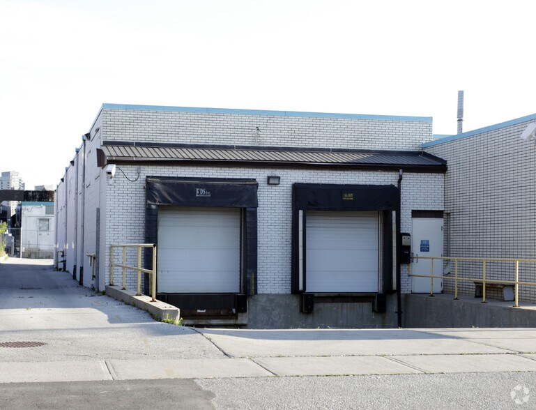More Photos Of 212-216 Norseman St, Toronto Manufacturing For Lease