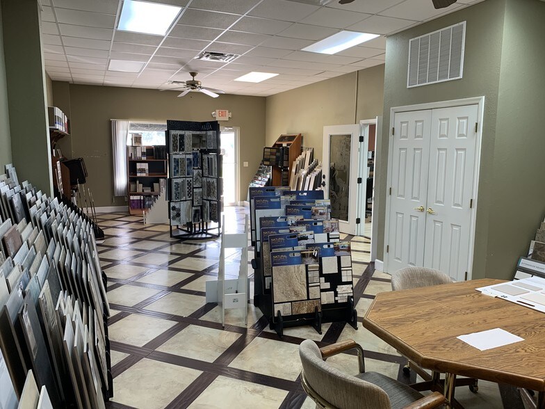 More Photos Of 32379 Broadway St, Sebring Storefront For Sale