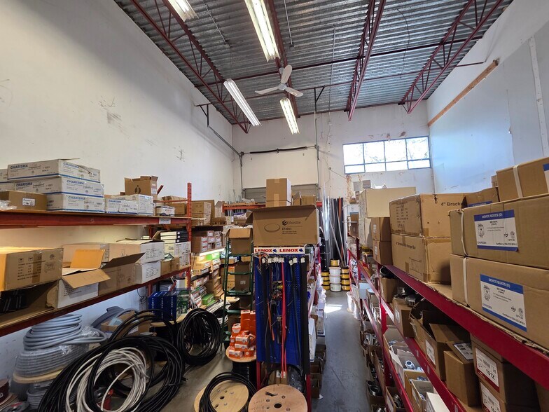More Photos Of 1952 Kingsway Ave, Port Coquitlam Warehouse For Sale