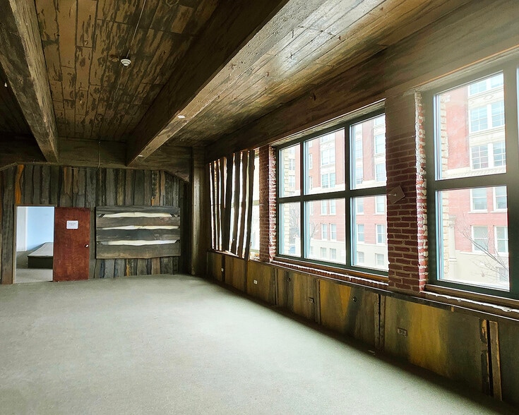 More Photos Of 667 N Broad St, Philadelphia Office For Sale
