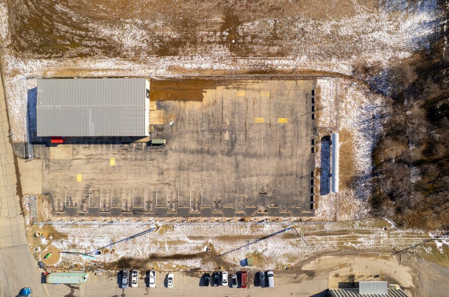 More Photos Of 275 Larcel Dr, Sikeston Flex For Lease