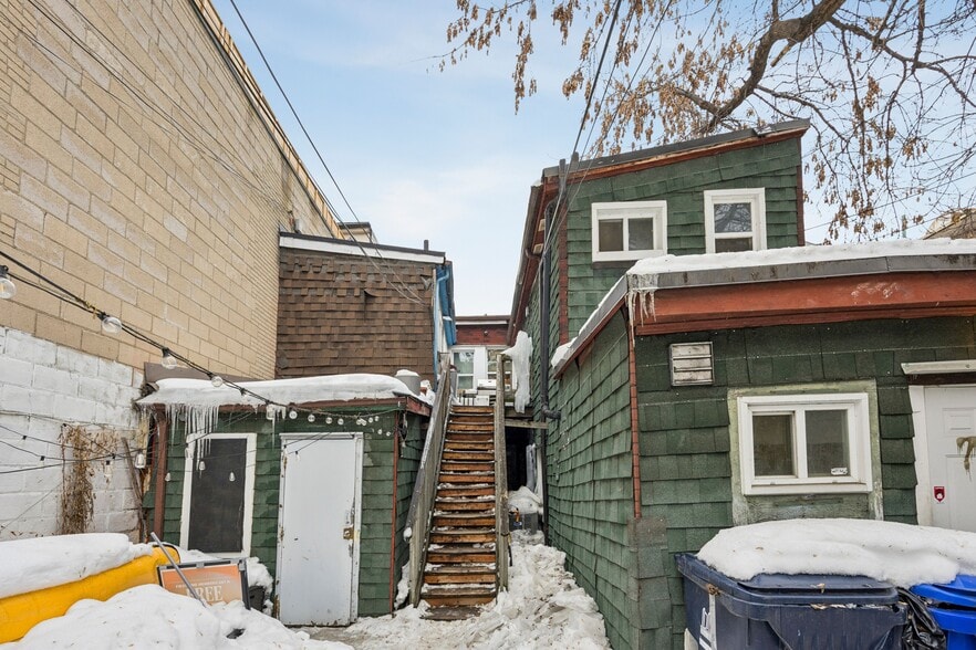 More Photos Of 717-719 Queen St W, Toronto Storefront Retail Residential For Sale