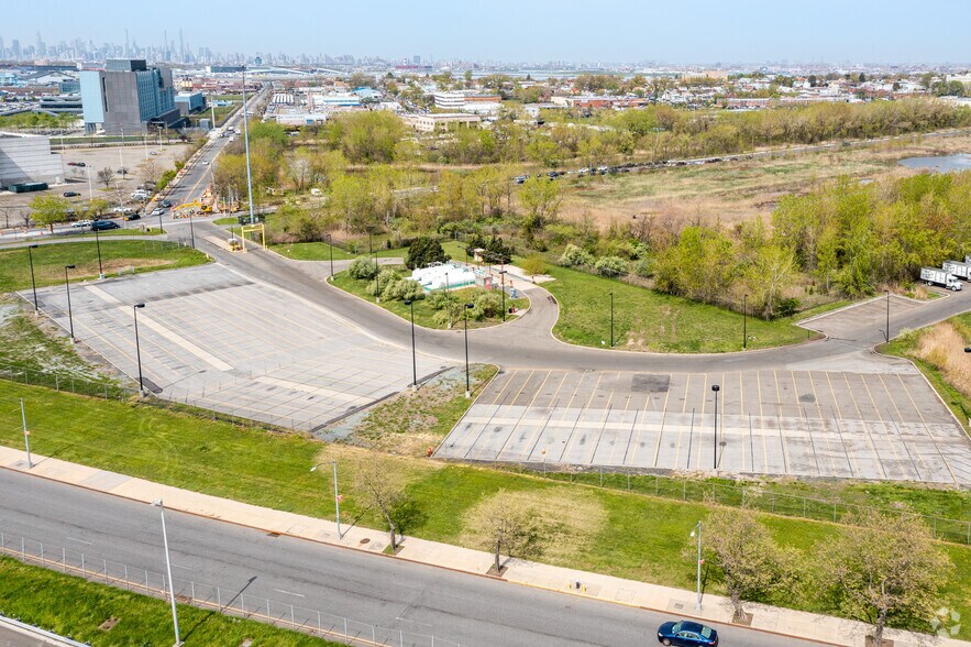 More Photos Of 25-70 Whitestone Expy, Whitestone Land For Lease