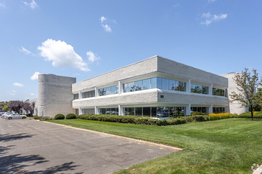 Primary Photo Of 80 Orville Dr, Bohemia Light Manufacturing For Lease