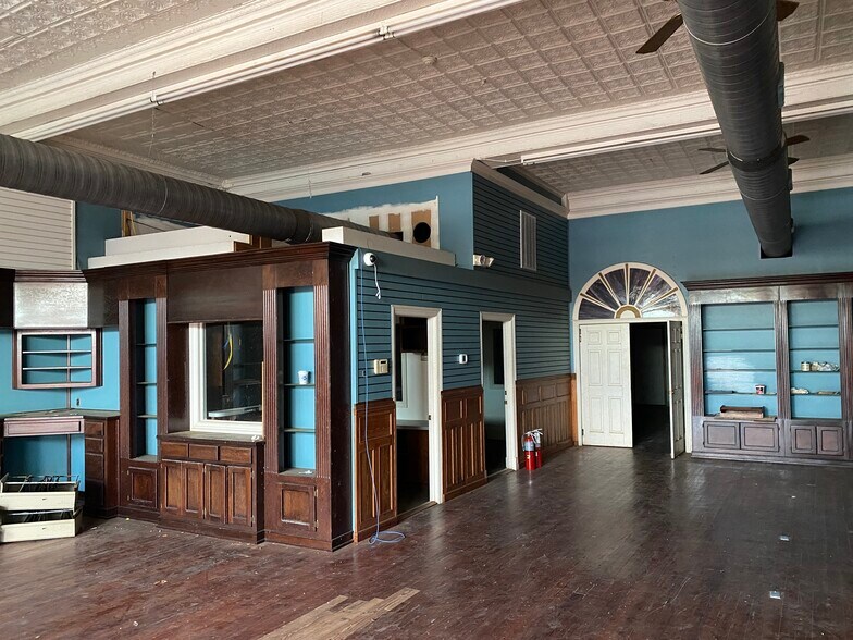 More Photos Of 1212 Broad St, Augusta Storefront Retail Residential For Sale