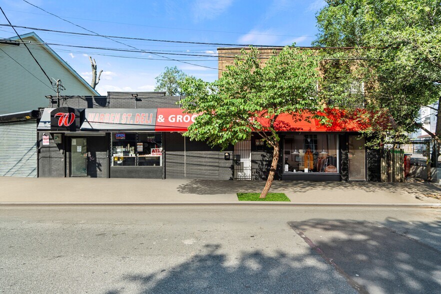 More Photos Of 40-44 Warren Street, Staten Island Convenience Store For Lease