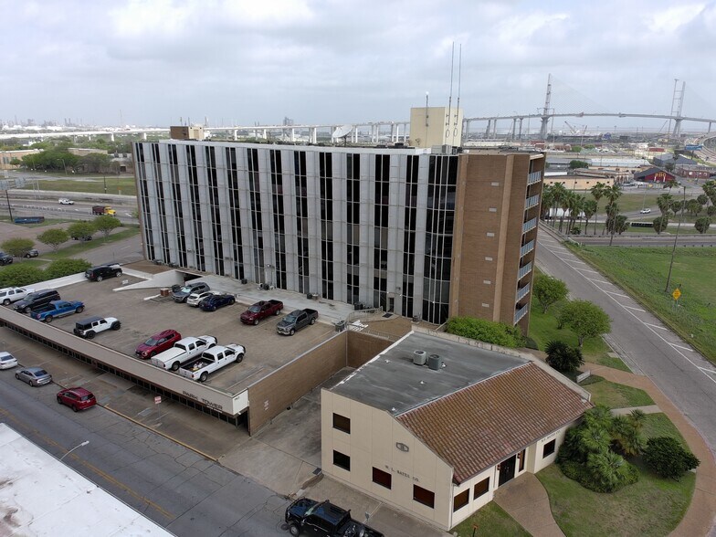 More Photos Of 710-724 Buffalo St, Corpus Christi Unknown For Lease