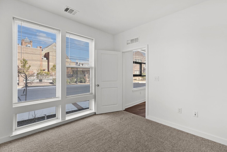 More Photos Of 451 Church St, Norfolk Apartments For Lease