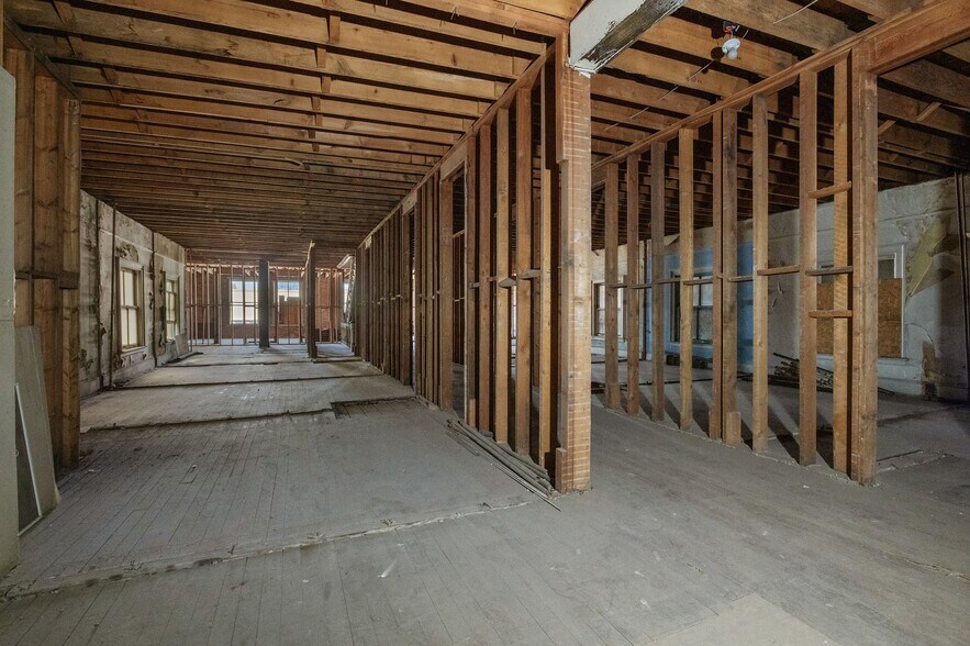 More Photos Of 115 S Jefferson St, Spokane Apartments For Lease