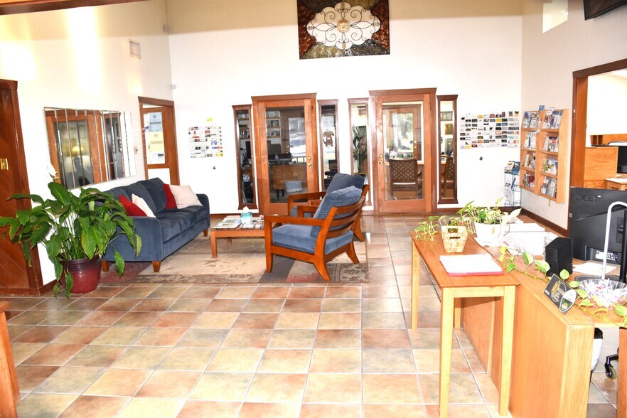 More Photos Of 324 E Palestine Ave, Palestine Coworking Space