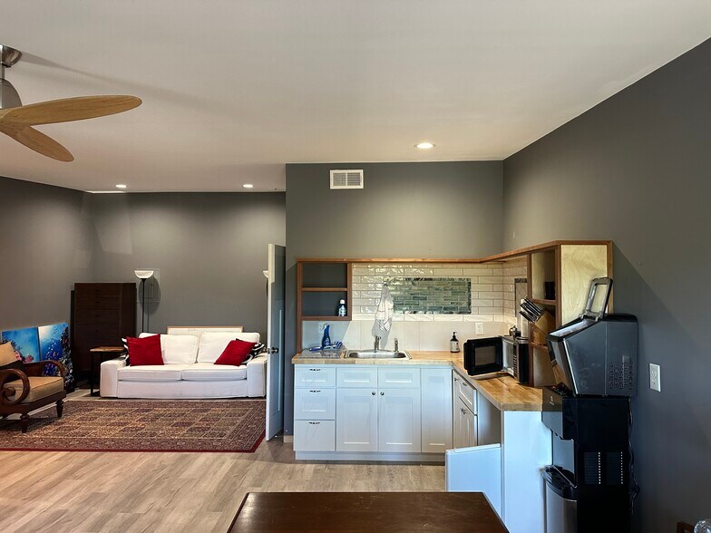 More Photos Of 310 Greenfield Dr, Newport Warehouse For Sale