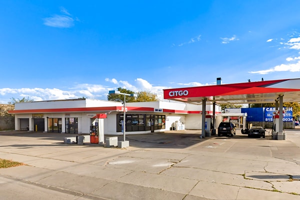 Primary Photo Of 356 N Scott St, Joliet Service Station For Sale