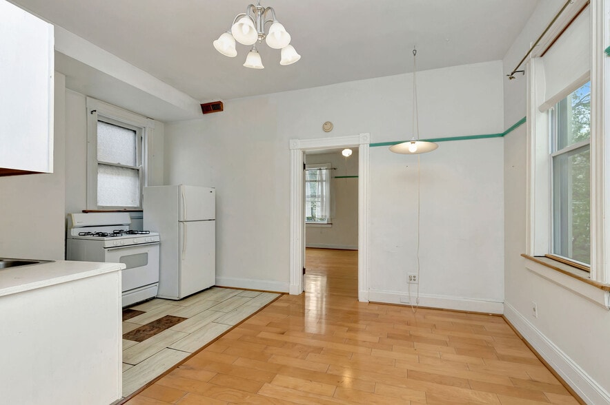 More Photos Of 241 Klotter Ave, Cincinnati Apartments For Sale