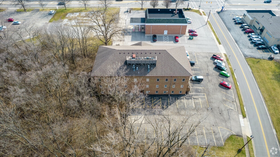 More Photos Of 5655 N High St, Worthington Medical For Lease