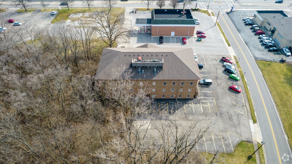 More Photos Of 5655 N High St, Worthington Medical For Lease