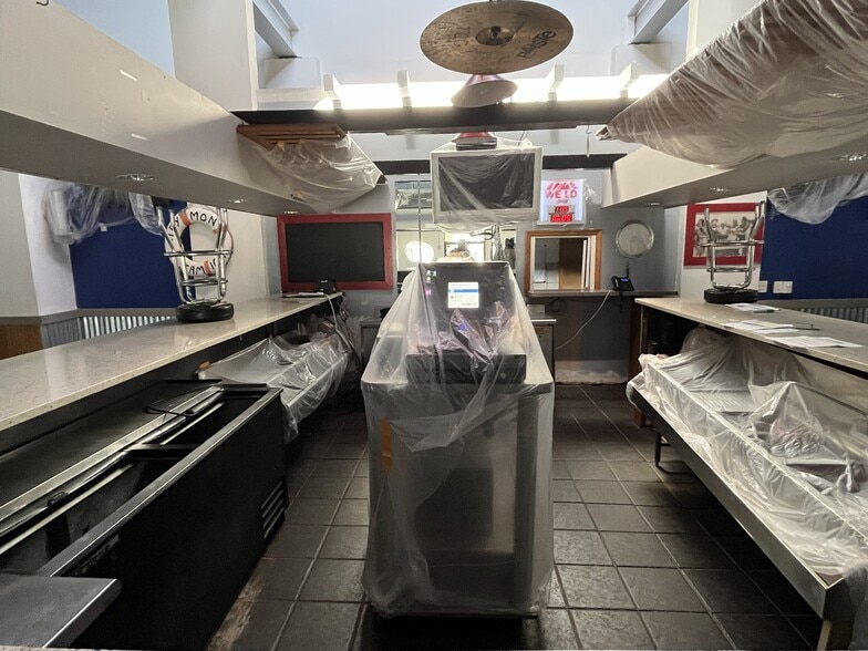 More Photos Of 9800 Front Beach Rd, Panama City Restaurant For Lease