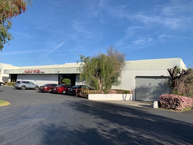 More Photos Of 13815 Struikman Rd, Cerritos Manufacturing For Lease