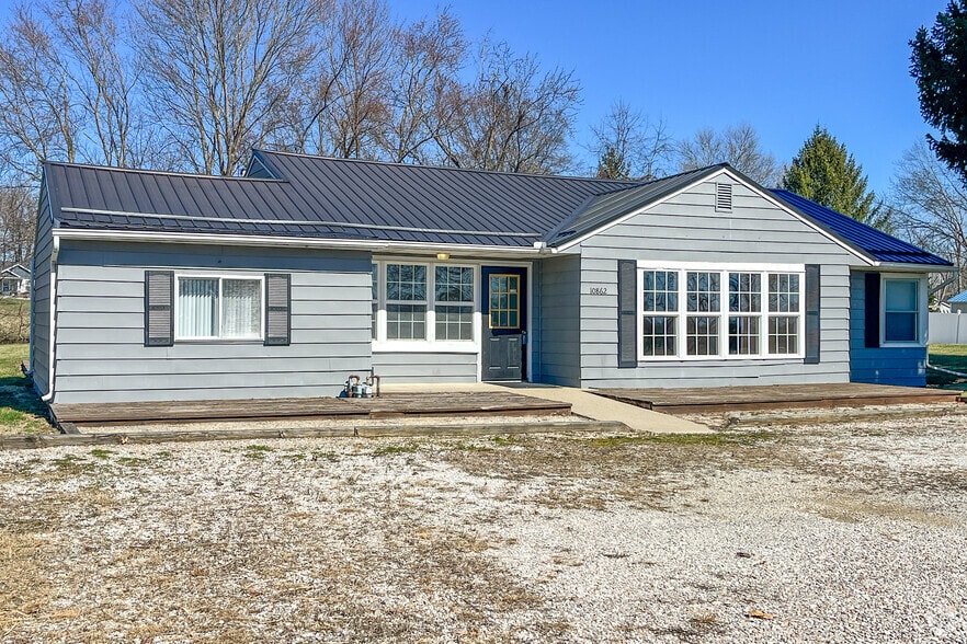 More Photos Of 10862 Mill Dam Rd, Hebron Storefront Retail Office For Sale