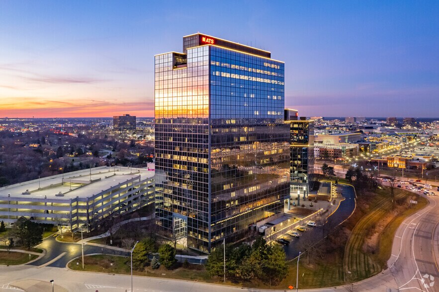 Primary Photo Of 425 N Martingale Rd, Schaumburg Unknown For Lease