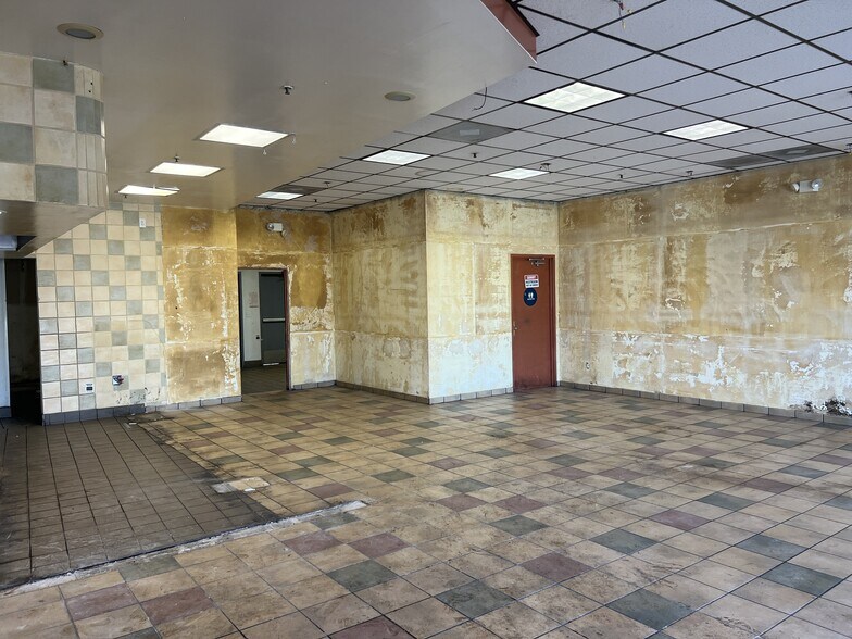 More Photos Of 136th Ave @ 136th Ave. btwn. Bancroft & E. 14th, San Leandro Unknown For Lease