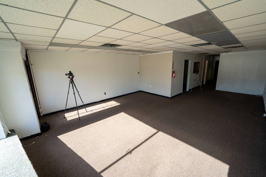 More Photos Of , Green Bay General Retail For Sale