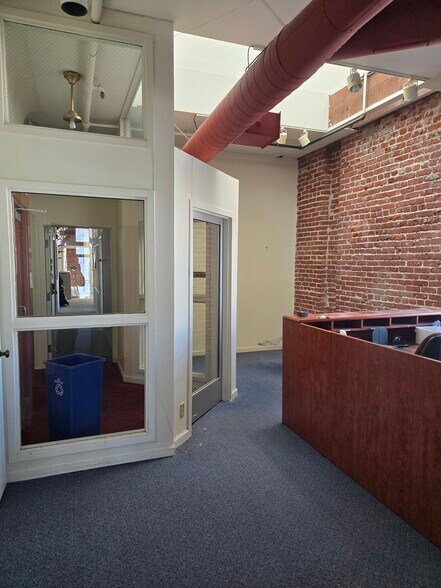 More Photos Of 1242 Market St, San Francisco Loft Creative Space For Lease