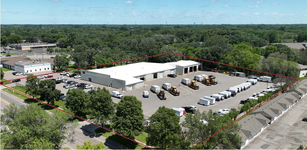 Primary Photo Of 10511 Hanson Blvd NW, Coon Rapids Service For Sale