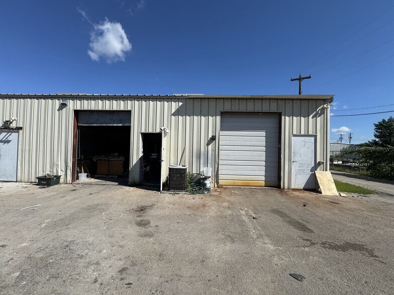 More Photos Of 40120 Industrial Park Cir, Georgetown Warehouse For Sale