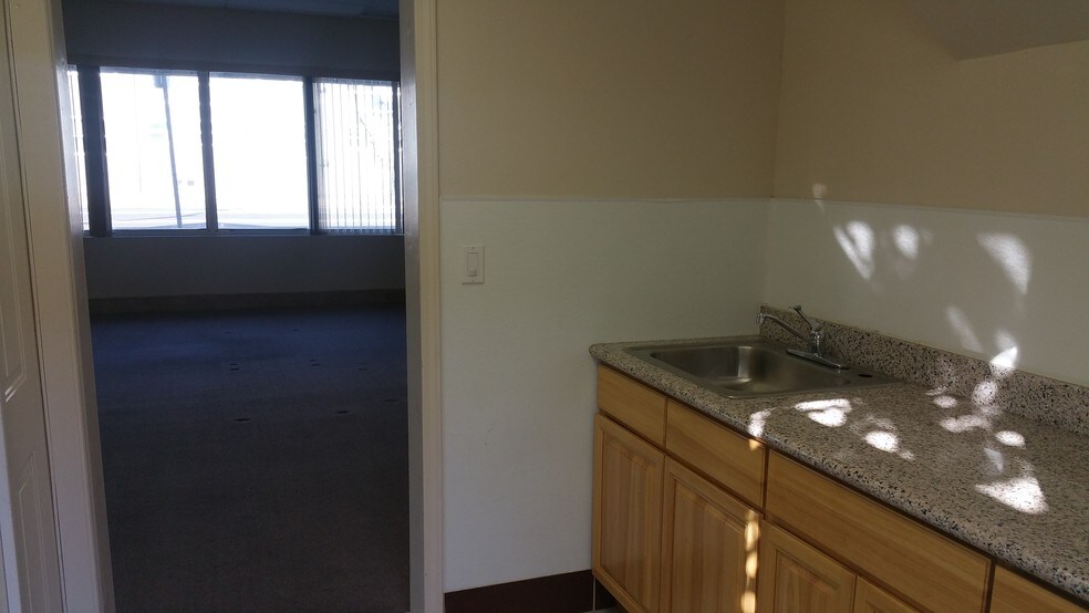 More Photos Of 1199 B St, Hayward Storefront Retail Office For Lease