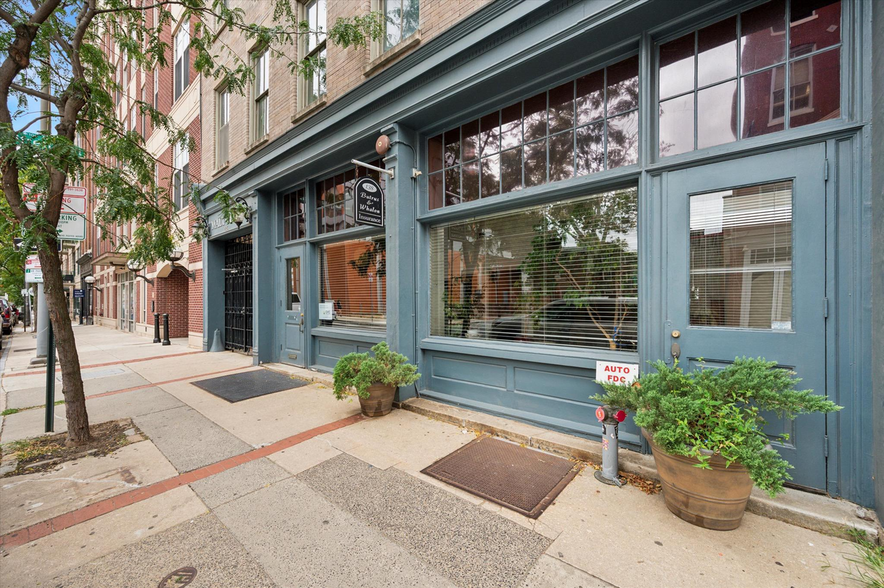 Primary Photo Of 136 N 2nd St, Philadelphia Storefront Retail Residential For Sale