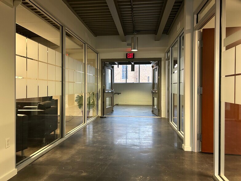 More Photos Of 269 W Jefferson St, Syracuse Office For Lease