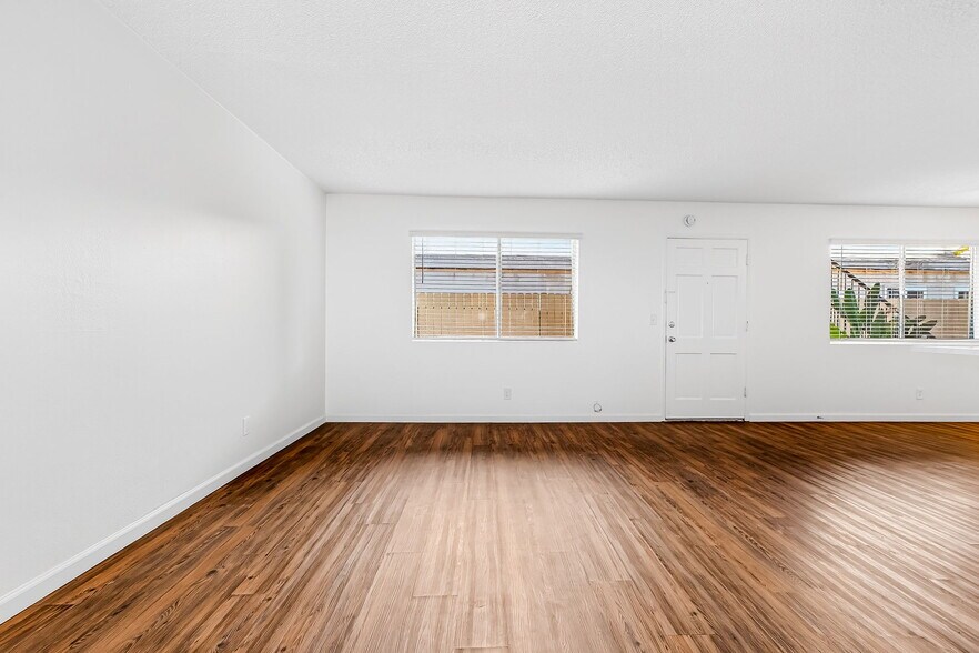 More Photos Of 4585 Felton St, San Diego Apartments For Sale