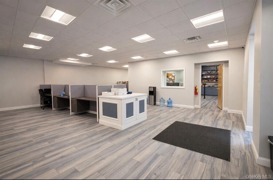 More Photos Of 19 Morris Ave, Rockville Centre Medical For Sale