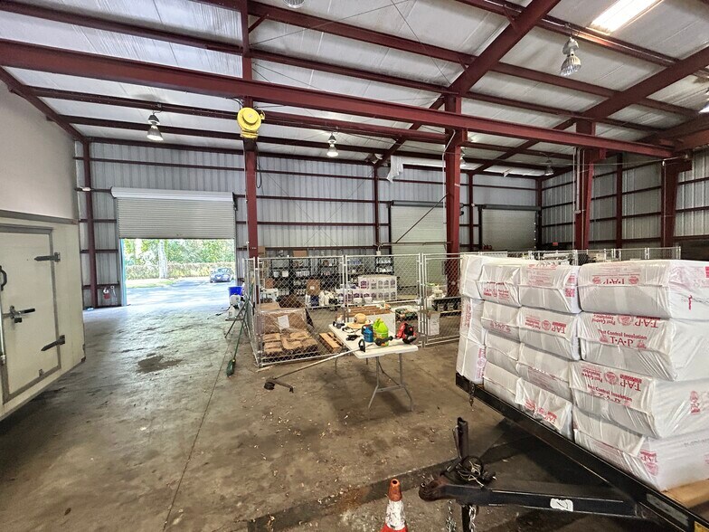 More Photos Of 14337 Annutalaga Ave, Brooksville Warehouse For Sale