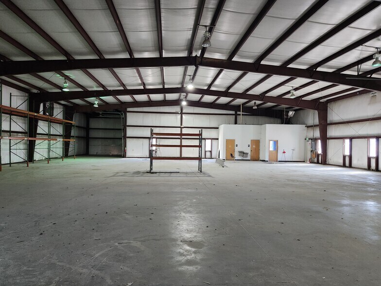 More Photos Of 721 E Gannon Ave, Zebulon Warehouse For Sale
