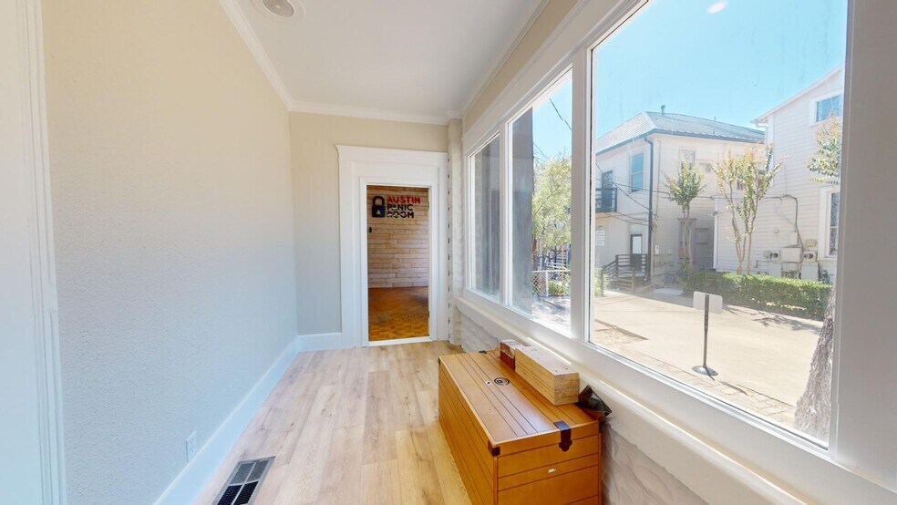 More Photos Of 1205 Rio Grande St, Austin Loft Creative Space For Lease