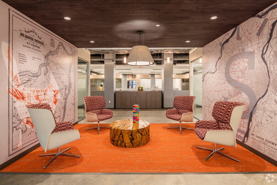 More Photos Of 6 Cardinal Way, Saint Louis Office For Lease