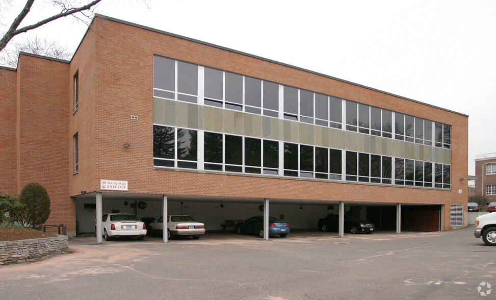 More Photos Of 80 S Main St, West Hartford Medical For Lease