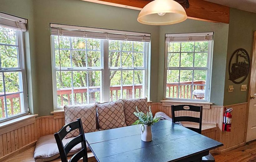 More Photos Of County Road 222, Eureka Springs Hotel For Sale