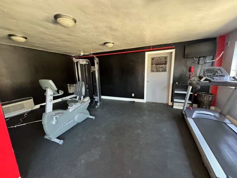 More Photos Of 2156 E Colorado Blvd, Pasadena Hotel For Sale