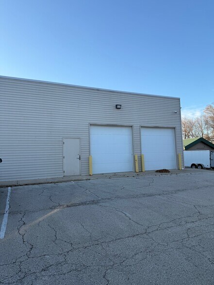 More Photos Of 11015 Main St, Roscoe Storefront Retail Office For Sale